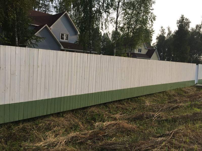 Заказать строительство заборов в Москве и области подмосковь| Профнастил, металлический штакетник, сетка рабица, бетонный забор, дерево